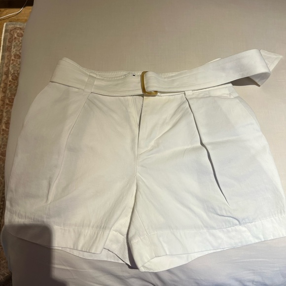 Vince White Shorts - Picture 2 of 3